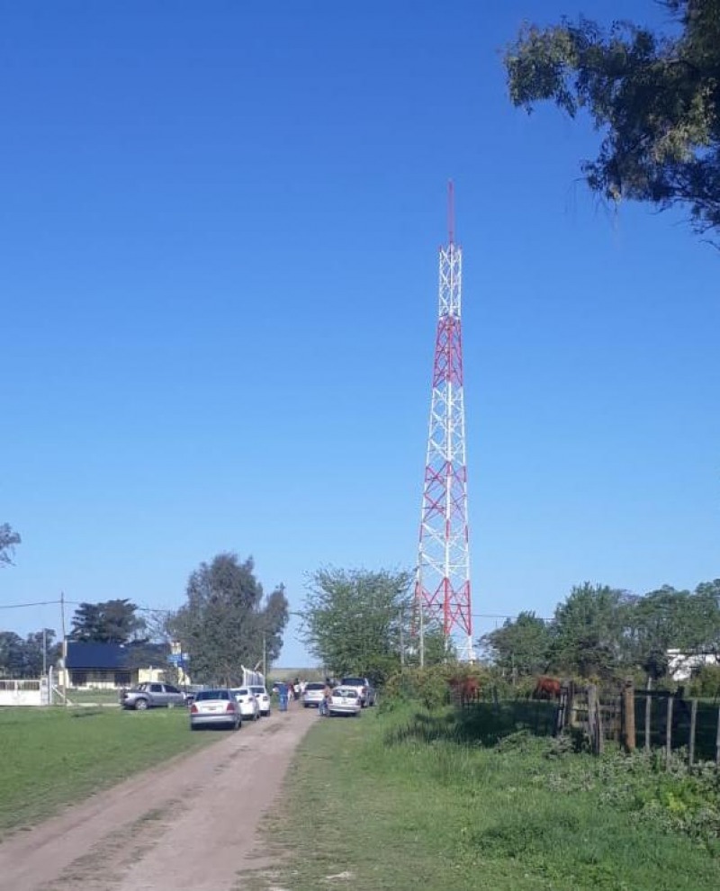 Protesta en Colonia Nievas por la instalacin de una antena